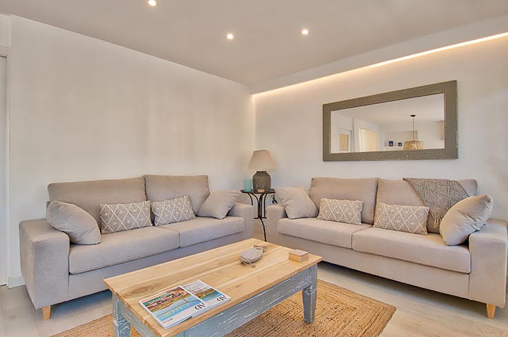 Apartamento 4 dormitorios con Aire acondicionado, Wifi y Parking en Llofriu - Alquiler Vacacional - Turístico