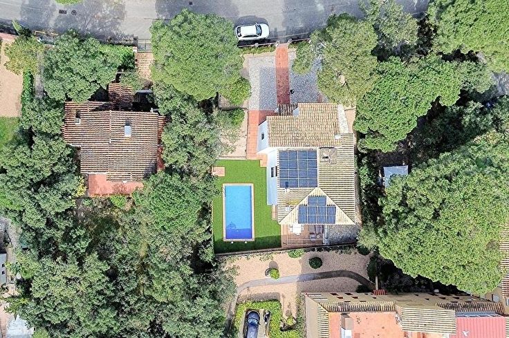 Chalet 4 dormitorios con Piscina, Wifi, Parking y jardín en Calella de Palafrugell - Alquiler Temporada