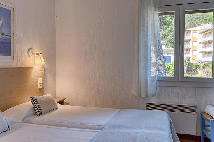 Apartamento 2 dormitorios con Piscina, Vistas al mar, Wifi, Parking y jardín en Tamariu - Alquiler Vacacional - Turístico