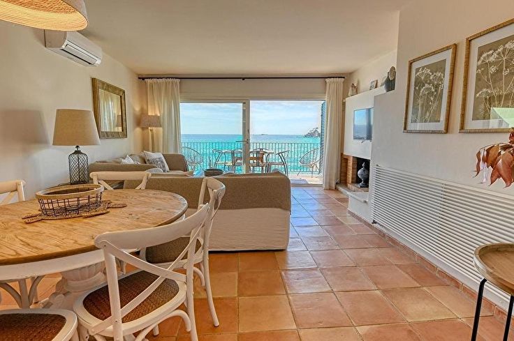Apartamento 3 dormitorios con Vistas al mar, Wifi y Parking en Calella de Palafrugell - Alquiler Vacacional - Turístico
