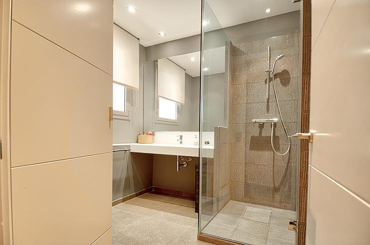 Piso 4 dormitorios con Wifi y Parking en Barcelona - Alquiler Temporada