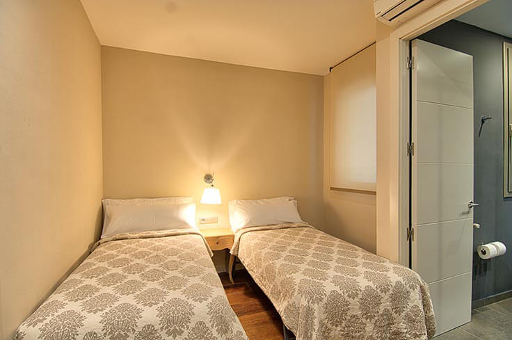 Piso 4 dormitorios con Wifi y Parking en Barcelona - Alquiler Temporada