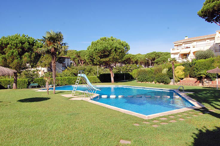 Casa aparellada amb Piscina i Vistes al mar a PALAFRUGELL
