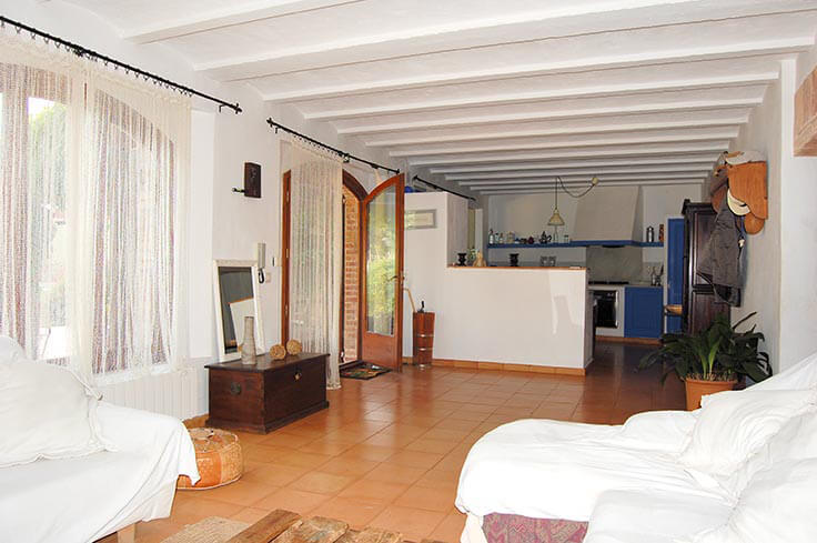 Casa de poble amb Piscina a Vilamacolum - Compra Venda