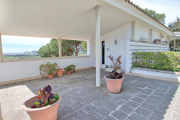 Casa amb Piscina, Vistes al mar i PÃ rquing a Calonge - Compra Venda