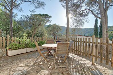 Apartamento con jardín en Tamariu - Compra - Venta