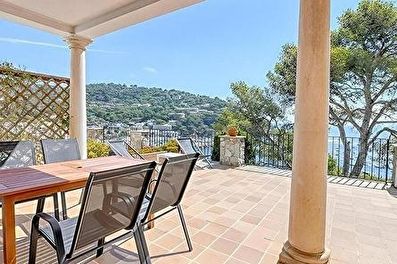 Einzigartige Wohnung Erdgeschoss auf den Felsen Meerblick 75 metres de la platja.