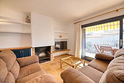 Actual apartament amb vistes al mar a 75 metres de la platja.