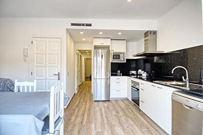 Moderne Wohnung zweite Linie Strand 50 Entfernung zum Meer zu Tamariu.