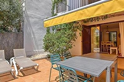 Innenstadt Wohnung Erdgeschoss mit Gemeinschaftspool.