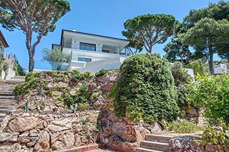 REF: . APA: Sea Horse