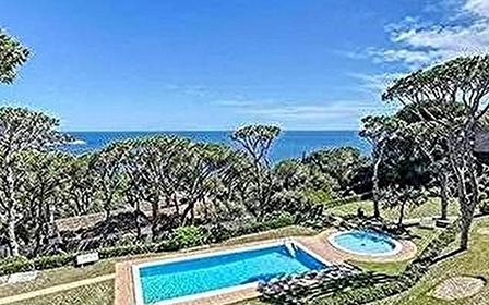 Piscina y Vista al mar 