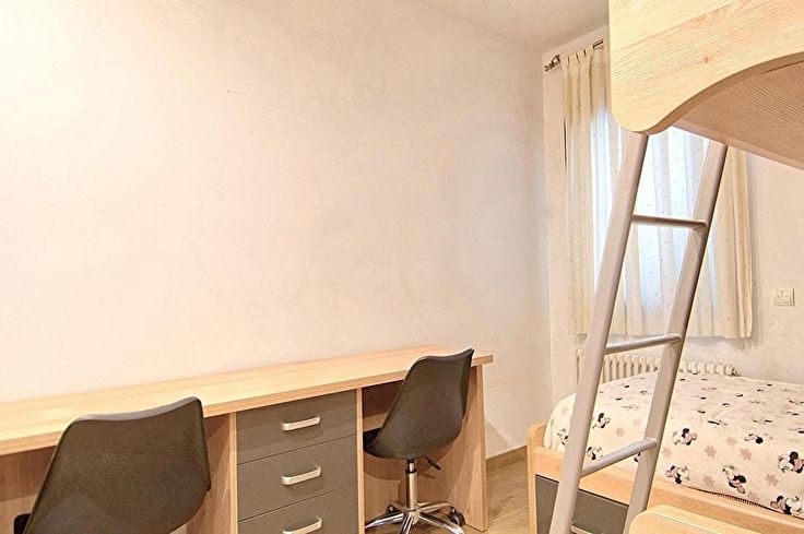 Wohnung mit Klimaanlage und Parken - Kaufen und verkaufen