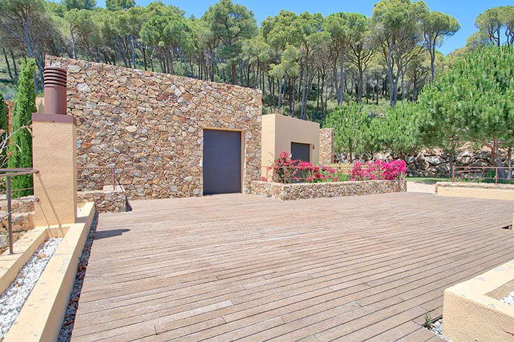 Chalet mit Schwimmbad, Meerblick und Klimaanlage