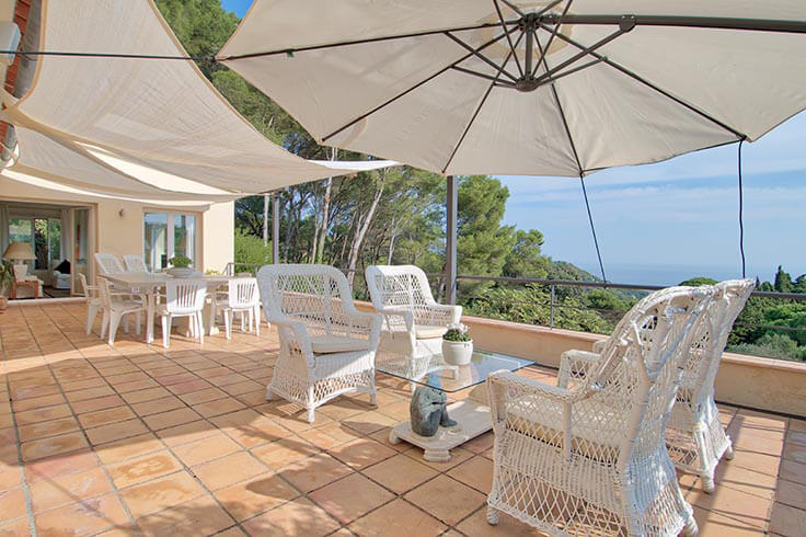 Individuelles Haus mit Schwimmbad und Meerblick auf Begur