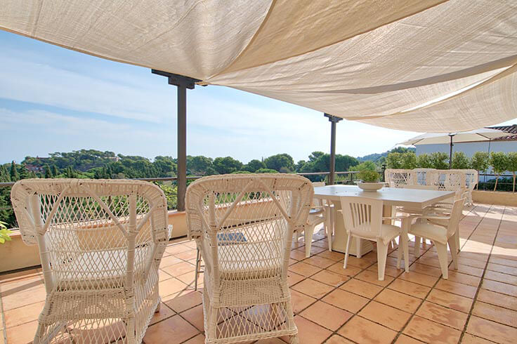 Individuelles Haus mit Schwimmbad und Meerblick auf Begur