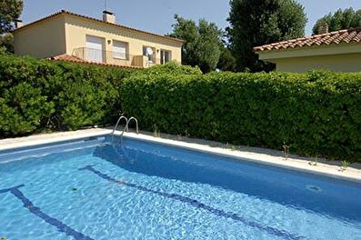 Casa aparellada amb Piscina a Calella de Palafrugell - Lloguer Temporada