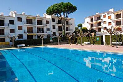 Apartament amb Piscina, Wifi i jardí a Calella de Palafrugell - Lloguer Turístic