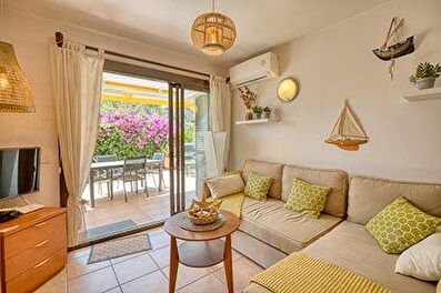 Apartament amb Piscina, Wifi i jardí a Calella de Palafrugell - Lloguer Turístic