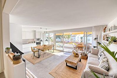 Apartament amb Piscina, Wifi, Pàrquing i jardí a Calella de Palafrugell - Lloguer Turístic