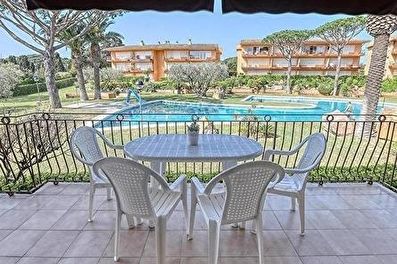 Apartament amb Piscina, Wifi, Pàrquing i jardí a Calella de Palafrugell - Lloguer Vacacional