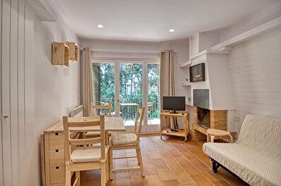 Apartament amb Pàrquing i jardí a Tamariu - Lloguer Turístic