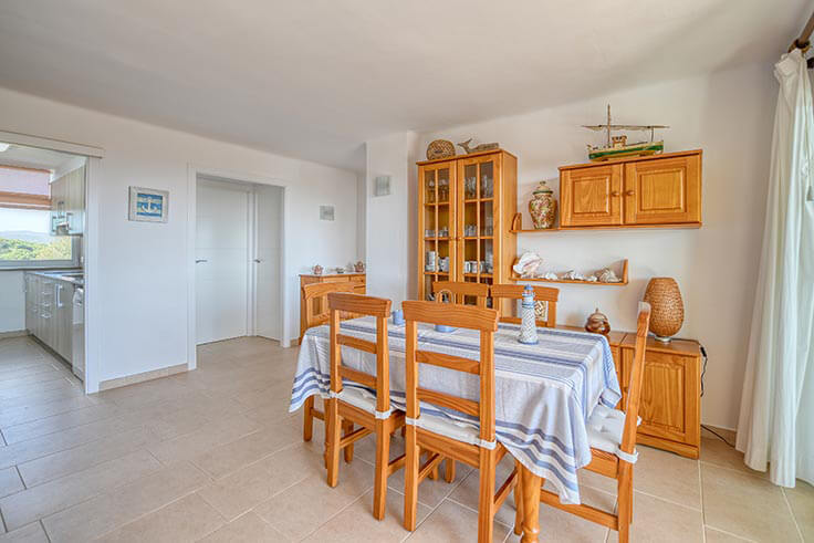Apartament 2 dormitoris amb Piscina, Vistes al mar, Wifi, Pàrquing i jardí a Calella de Palafrugell - Lloguer Vacacional - Turístic