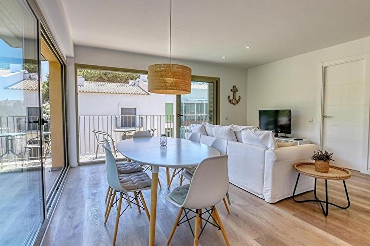 Apartament 3 dormitoris amb Wifi i Pàrquing a Llofriu - Lloguer Vacacional - Turístic