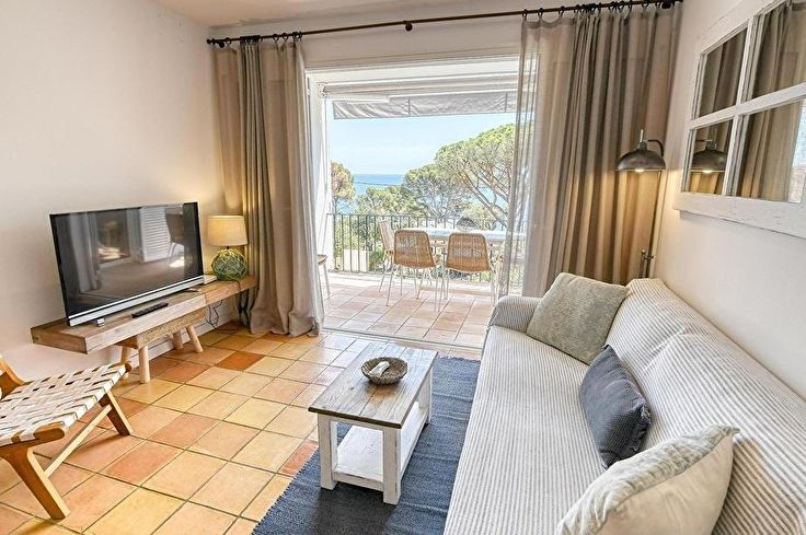 Apartament 3 dormitoris amb Vistes al mar, Wifi i jardí a Calella de Palafrugell - Lloguer Temporada