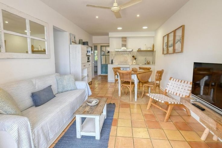 Apartament 3 dormitoris amb Vistes al mar, Wifi i jardí a Calella de Palafrugell - Lloguer Temporada