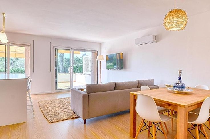 Apartament 3 dormitoris amb Piscina, Pàrquing i jardí a Calella de Palafrugell - Lloguer Temporada