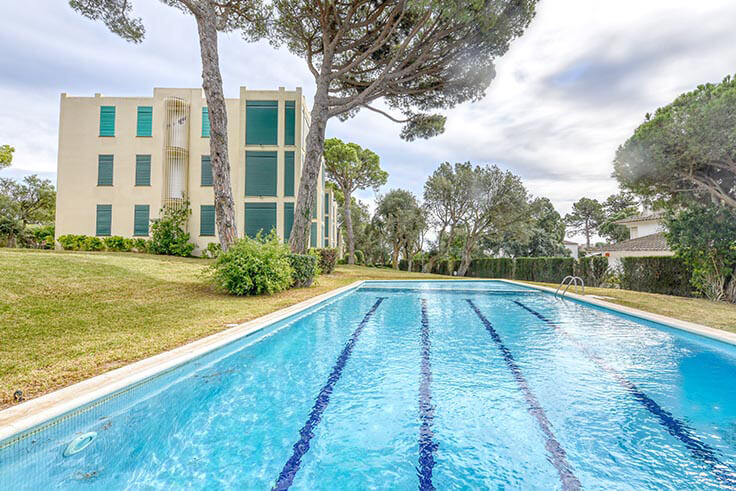 Apartament 3 dormitoris amb Piscina, Aire condicionat, Pàrquing i jardí a Calella de Palafrugell - Lloguer Temporada