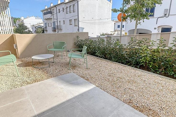 Apartament 3 dormitoris amb Piscina, Wifi, Pàrquing i jardí a Calella de Palafrugell - Lloguer Temporada