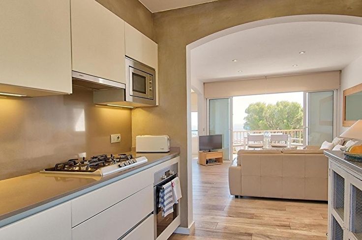 Apartament 3 dormitoris amb Piscina, Vistes al mar, Aire condicionat, Wifi, Pàrquing i jardí a Calella de Palafrugell - Lloguer Vacacional - Turístic