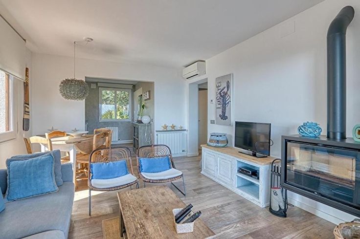 Apartament 2 dormitoris amb Piscina, Vistes al mar, Wifi, Pàrquing i jardí a Calella de Palafrugell - Lloguer Vacacional - Turístic