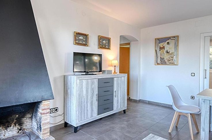 Apartament 2 dormitoris amb Piscina, Vistes al mar, Wifi, Pàrquing i jardí a Calella de Palafrugell - Lloguer Vacacional - Turístic