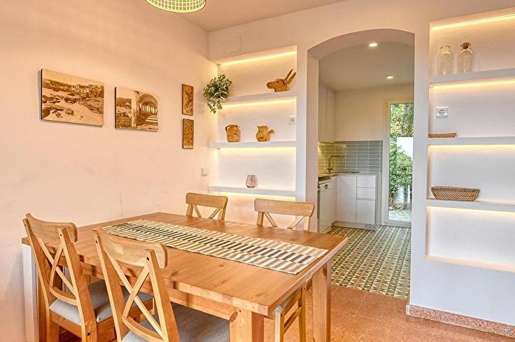 Apartament 2 dormitoris amb Piscina, Vistes al mar, Aire condicionat, Wifi, Pàrquing i jardí a Palafrugell - Lloguer Vacacional - Turístic