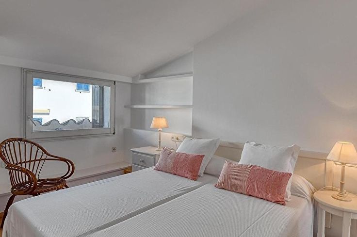 Apartament 3 dormitoris amb Vistes al mar i Pàrquing a Calella de Palafrugell - Lloguer Temporada