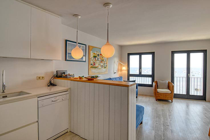 Apartament 2 dormitoris amb Vistes al mar, Aire condicionat, Wifi i Pàrquing a Calella de Palafrugell - Lloguer Temporada