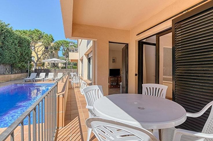 Apartament 2 dormitoris amb Piscina, Wifi i Pàrquing a Calella de Palafrugell - Lloguer Temporada