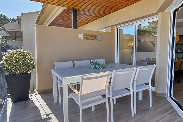 Apartament 4 dormitoris amb Piscina, Vistes al mar, Pàrquing i jardí a Calella de Palafrugell - Lloguer Temporada