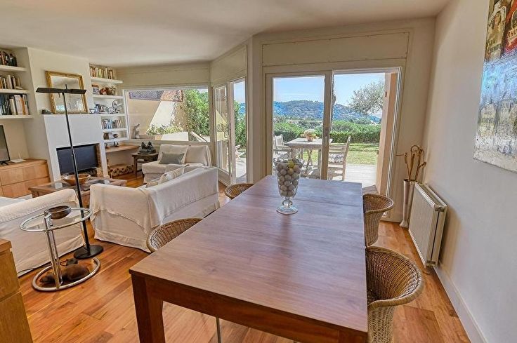 Apartament 2 dormitoris amb Piscina, Vistes al mar, Wifi, Pàrquing i jardí a Palafrugell - Lloguer Vacacional - Turístic