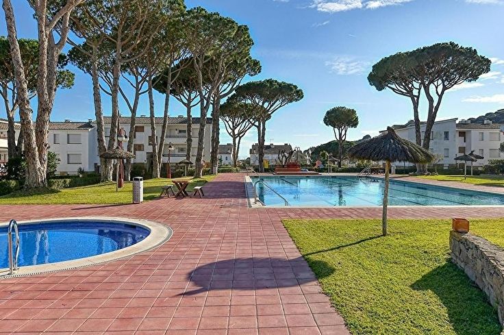 Apartament 2 dormitoris amb Piscina, Vistes al mar, Wifi i jardí a Calella de Palafrugell - Lloguer Vacacional - Turístic
