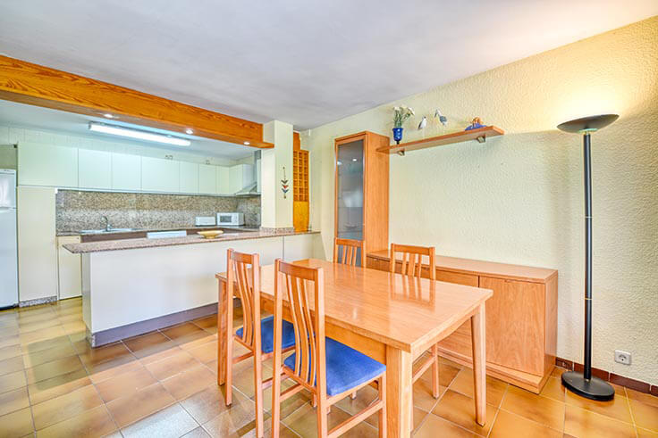 Apartament 2 dormitoris amb Piscina, Wifi, Pàrquing i jardí a Llafranc - Lloguer Vacacional - Turístic