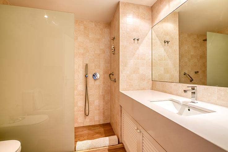 Apartament 3 dormitoris amb Piscina, Wifi, Pàrquing i jardí a Calella de Palafrugell - Lloguer Vacacional - Turístic