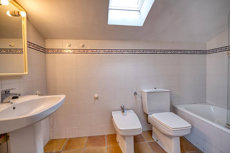 Apartament 3 dormitoris amb Vistes al mar i Pàrquing a Calella de Palafrugell - Lloguer Temporada