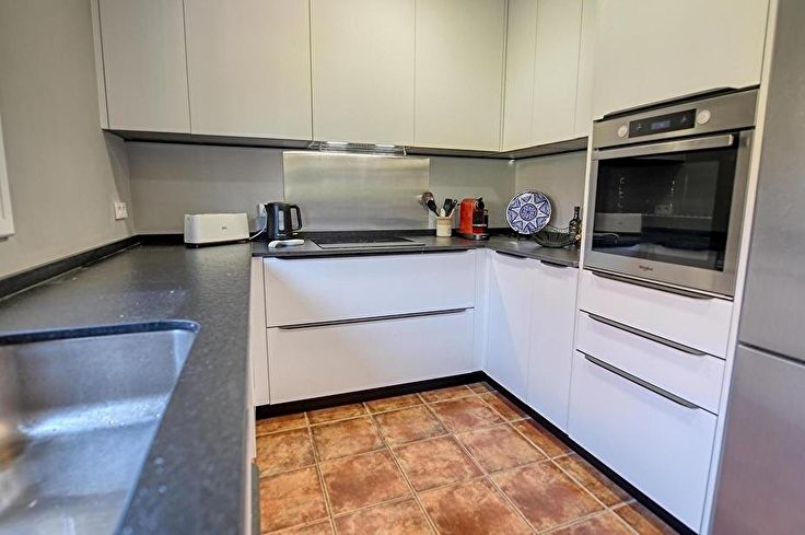 Casa aparellada 4 dormitoris amb Piscina i jardí a Llofriu - Lloguer Vacacional - Turístic