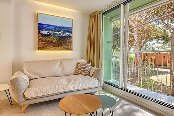 Apartament 3 dormitoris amb Piscina, Aire condicionat, Wifi, Pàrquing i jardí a Llafranc - Lloguer Temporada