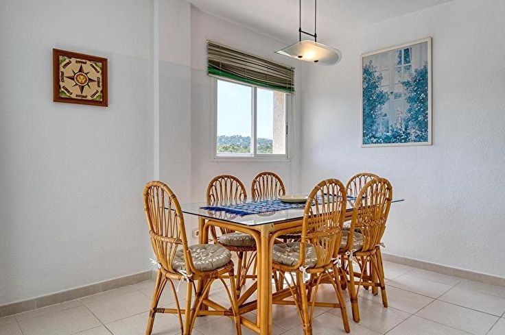 Apartament 2 dormitoris amb Piscina, Pàrquing i jardí a Tamariu - Lloguer Temporada