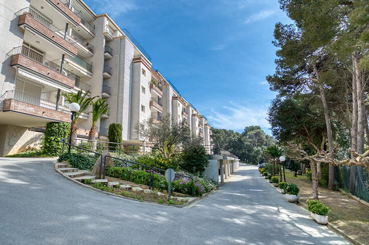 Apartament 2 dormitoris amb Piscina, Pàrquing i jardí a Tamariu - Lloguer Vacacional - Turístic